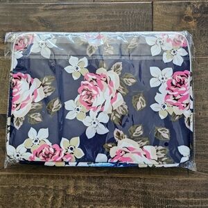 New Canvaslife White Rose Laptop Case 14" L X 10.5" H
